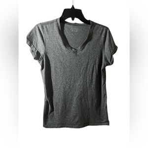 Eddie Bauer Gray T-Shirt (Medium)
